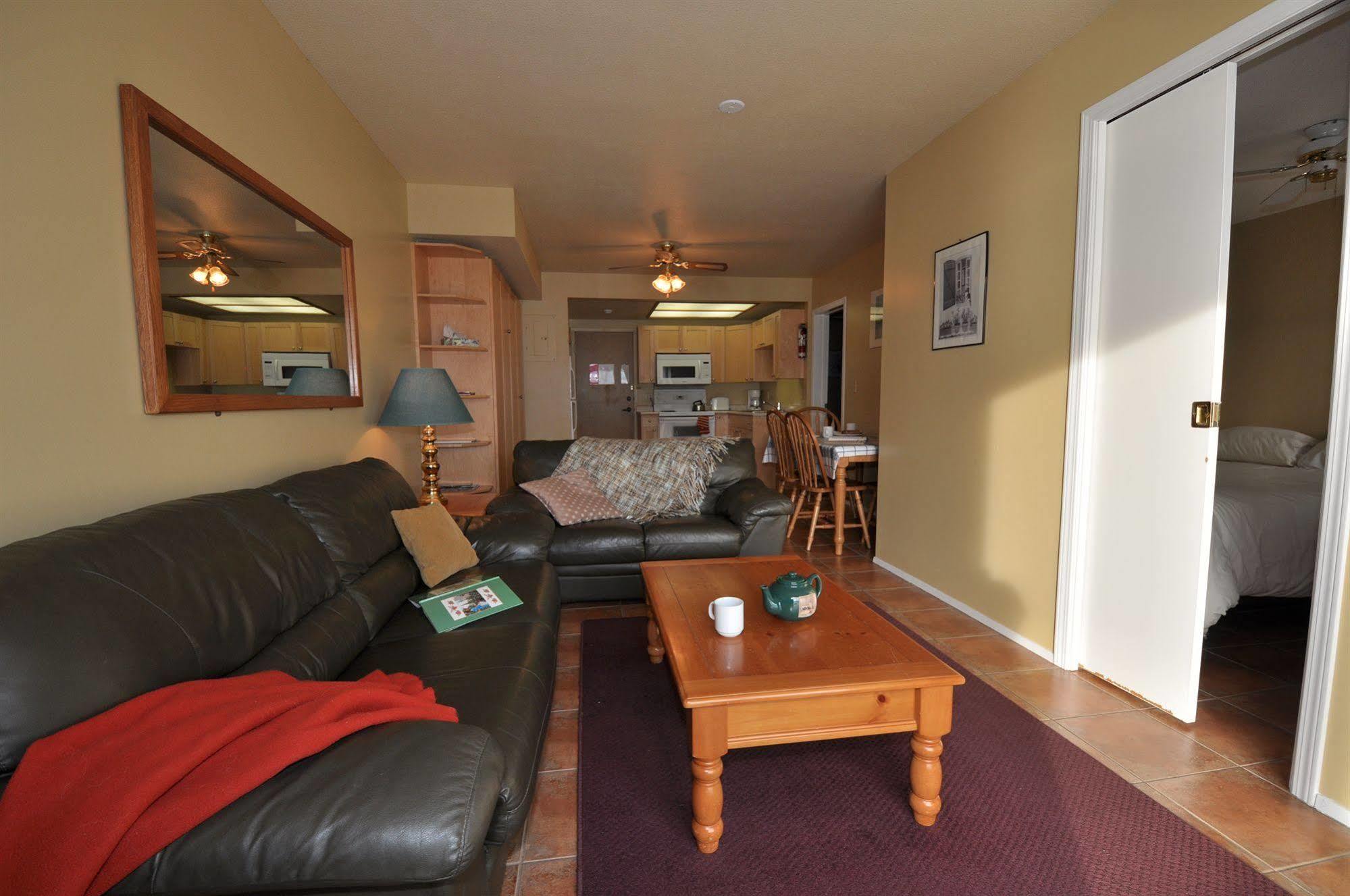 Seclusion Bay Resort West Kelowna Exterior photo